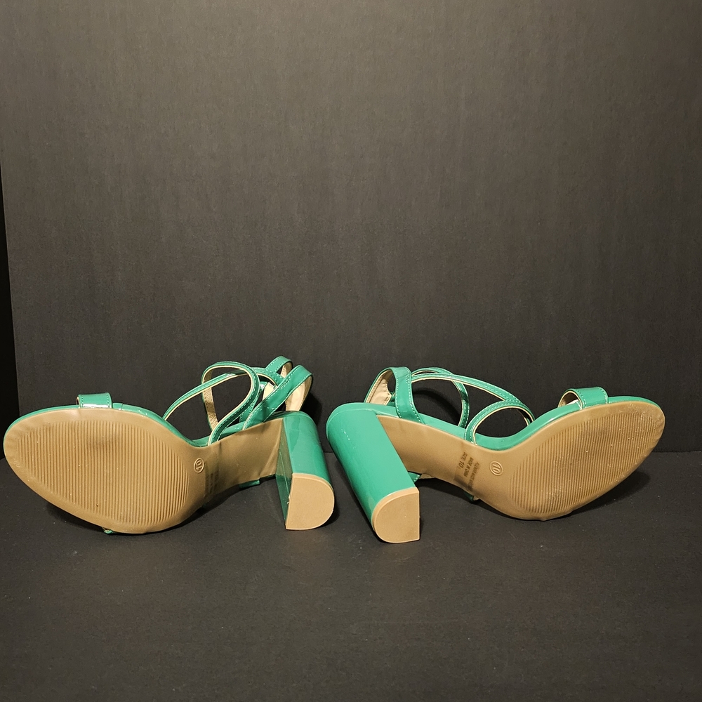 Fashion Nova Green Strappy Heels - Picture 9 of 9